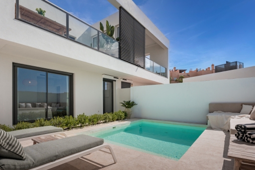 Semi detached villa with Sea views in Riviera Del Sol